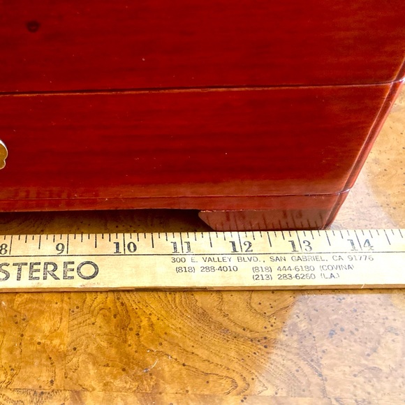 Rosewood Jewelry Box/Chest with Brass Accents - Vintage - Picture 10 of 12
